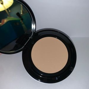 0 Porcelain Skin Moisture Compact Foundation